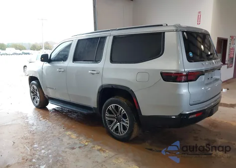 2022 Jeep Wagoneer Series Iii 4X4 from USA, damaged, VIN 1C4SJVDT5NS140953